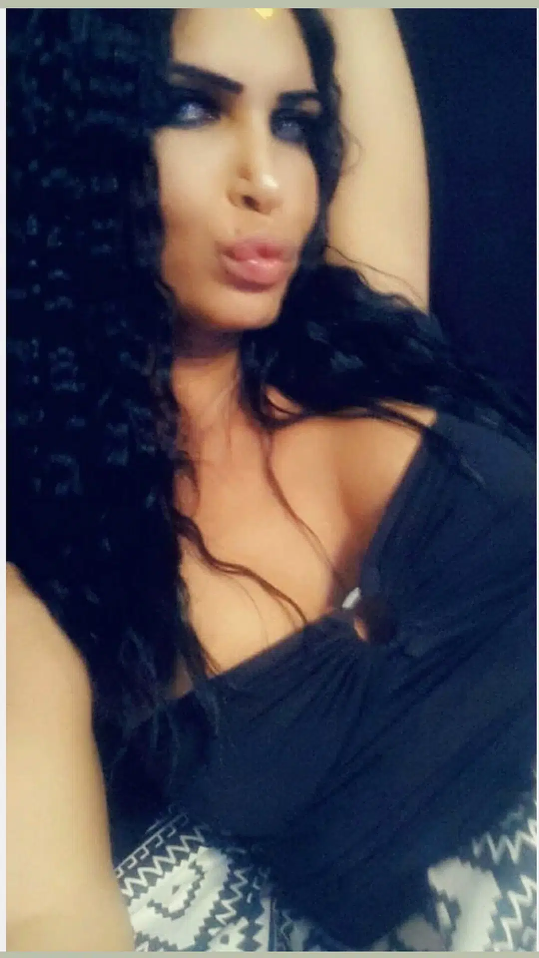 Erzurum escort makalesi için kütüphane görseli 28, 01 portre